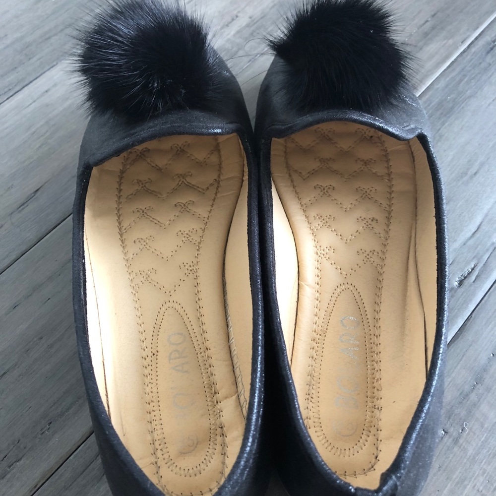 Pompom Loafers - Picture 2 of 4